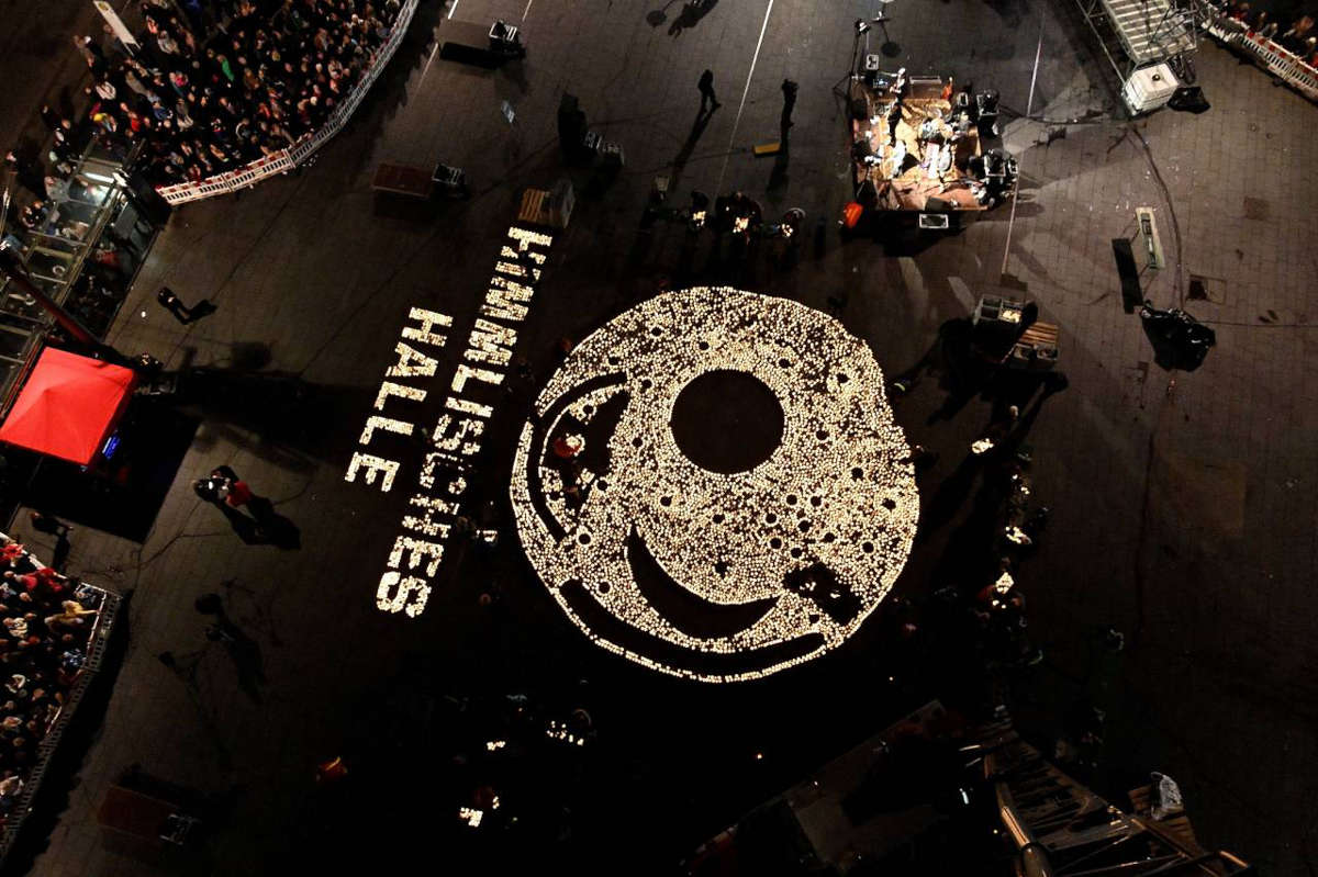 On 3 November 2019, the Sky Disc was recreated with 14,041 tea light candles on the Market Square in Halle (Saale) on the occasion of the Festival of Lights.